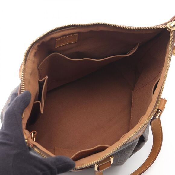 Louis Vuitton Palermo PM Monogram Handbag - Picture 6 of 10